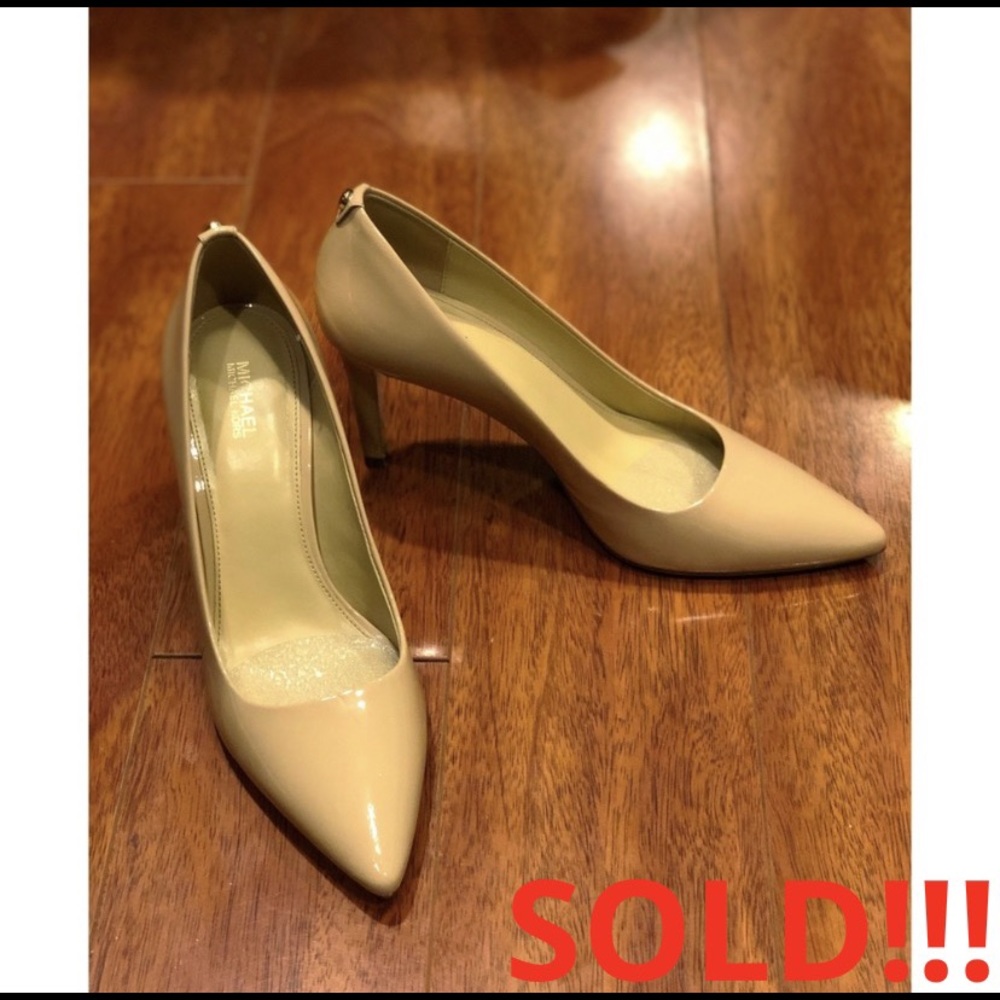 Michael Kors Nude Heels - Picture 1 of 11